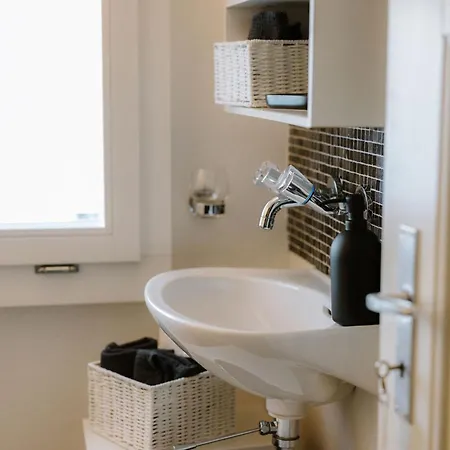 Bijou Niesenblick - Traumhafter Seeblick - Nahe Interlaken - Idyllisch Apartman